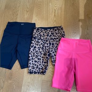 Big IVL bundle! 3 bike shorts + 2 sports bras